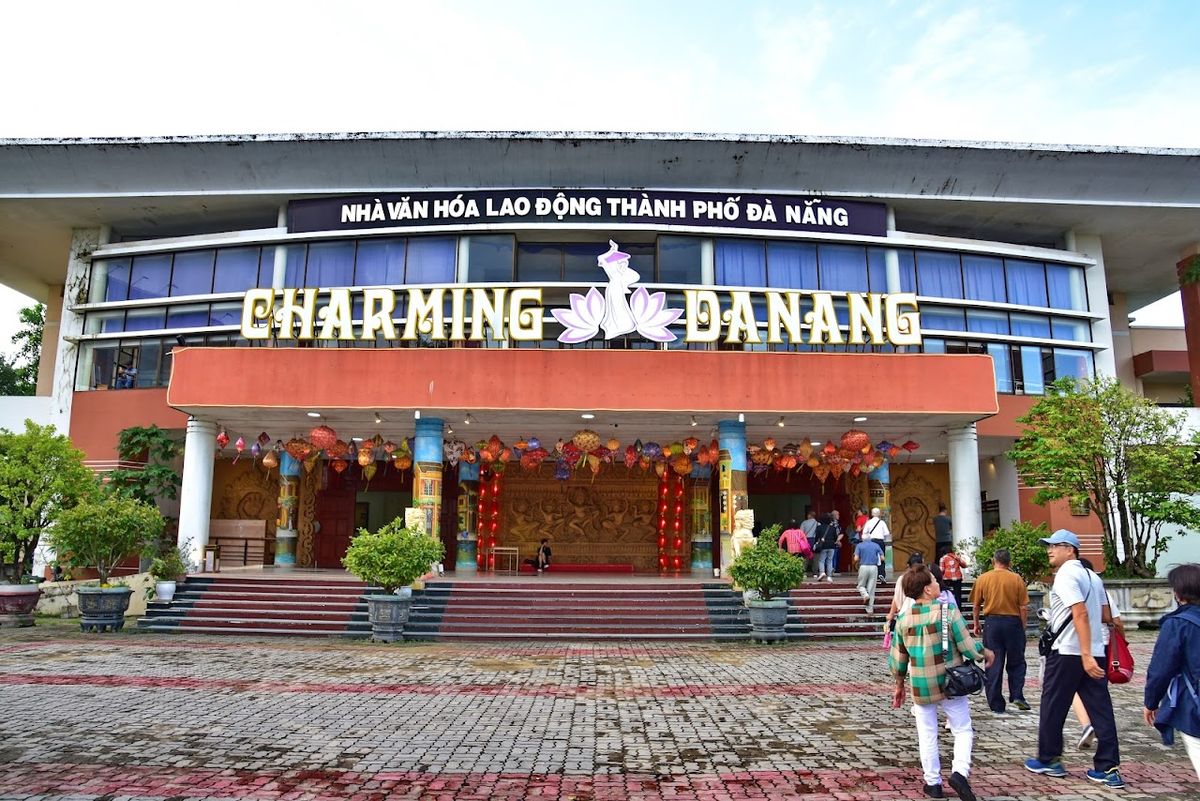 Charming Danang Show photo 3