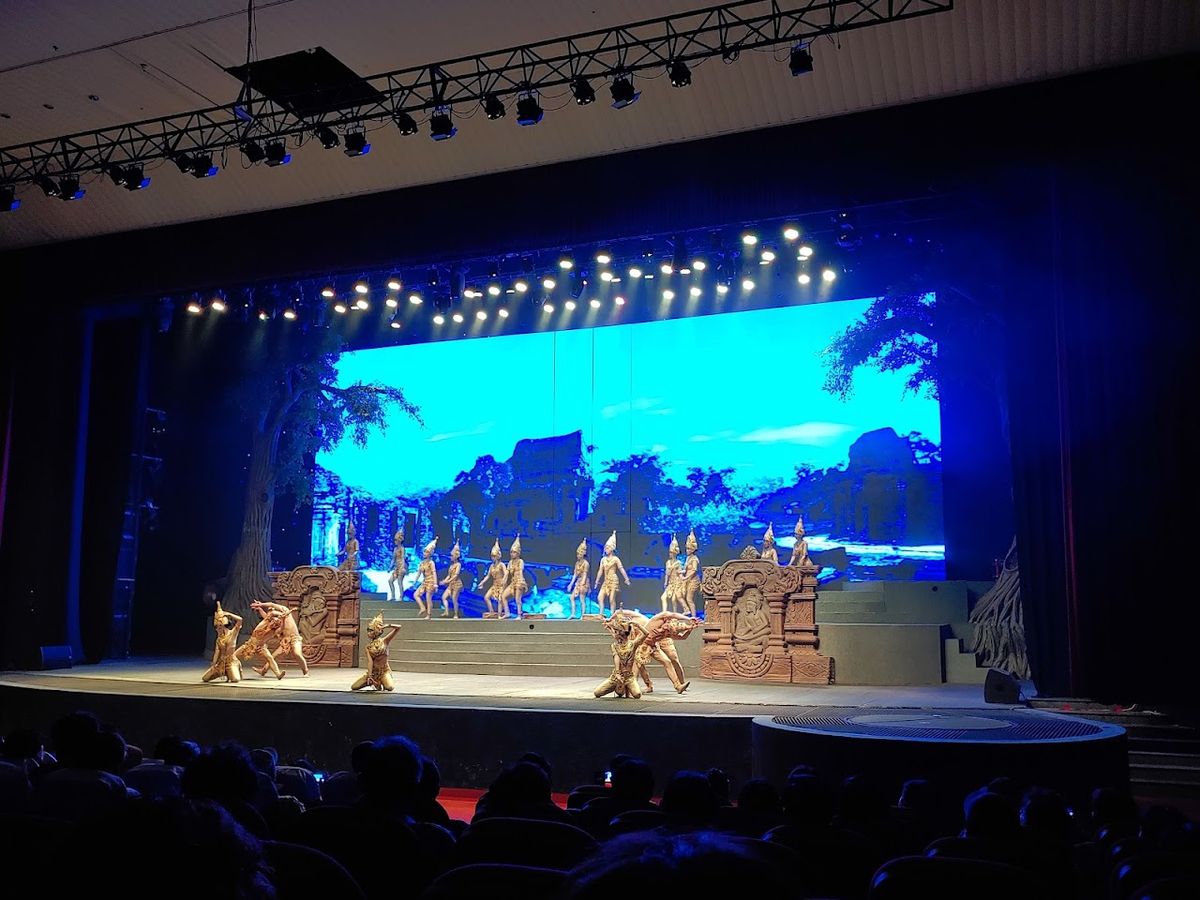 Charming Danang Show photo 4