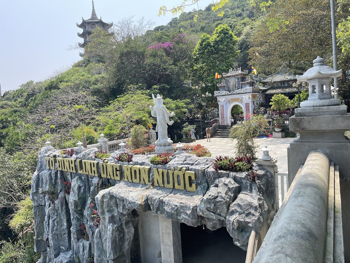 Hòn Thủy Sơn photo 2