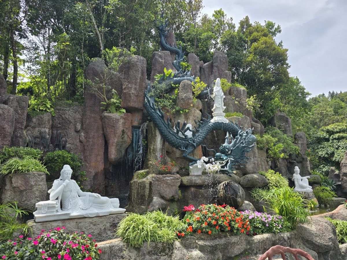 Shakyamuni Buddha Statue photo 2
