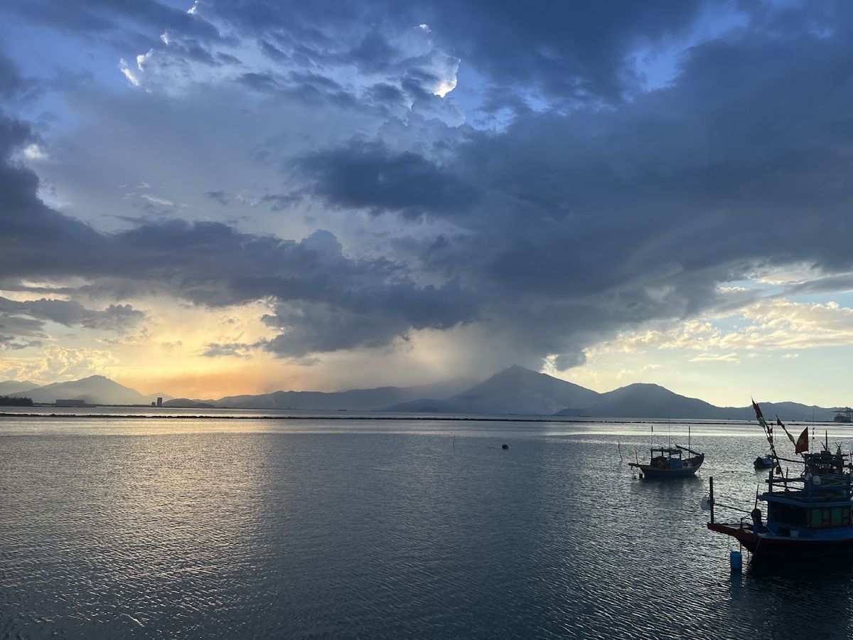 Sunset view point (bờ kè) photo 2