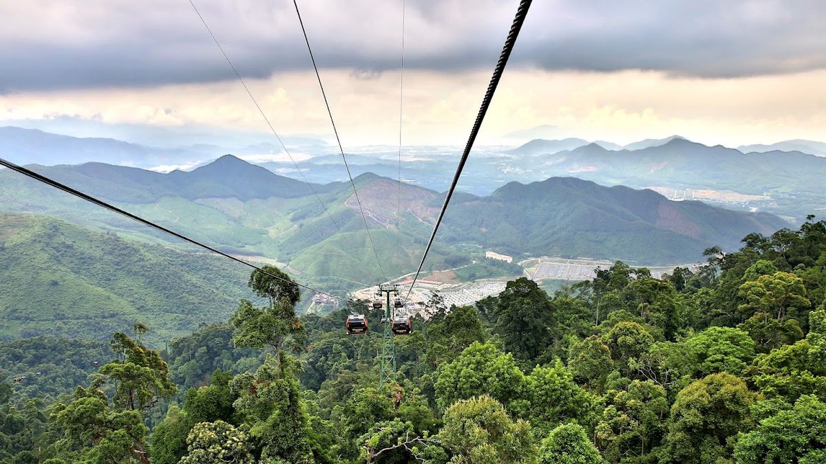 Toc Tien Waterfall station photo 2