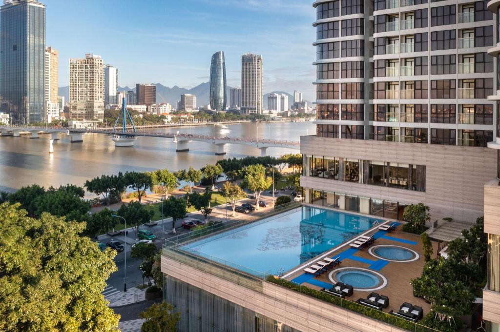 Meliá Vinpearl Danang Riverfront — photo 5