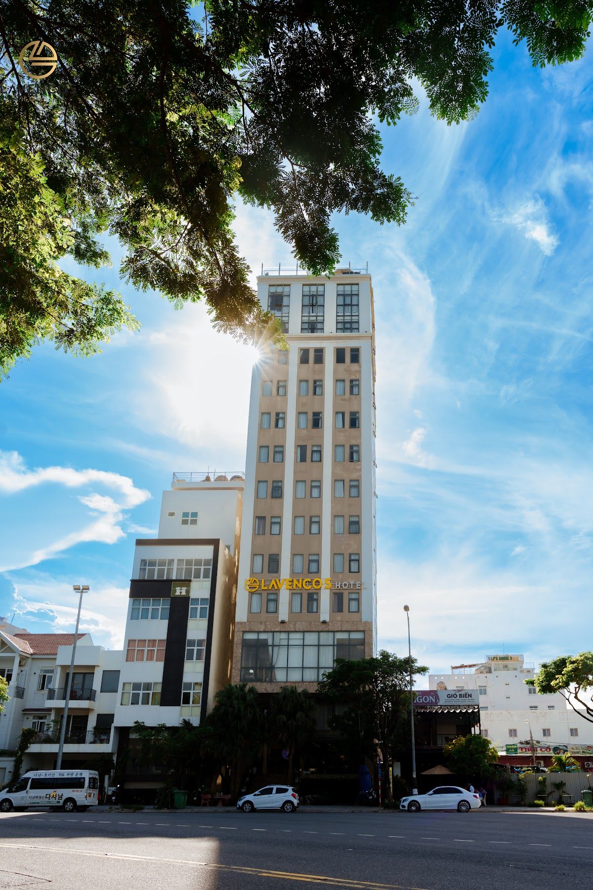 Da Nang's My Khe beach strip — mid-range and upscale hotels run for several kilometres along Võ Nguyên Giáp Hotels lining Võ Nguyên Giáp Street on the My Khe beach strip, Da Nang