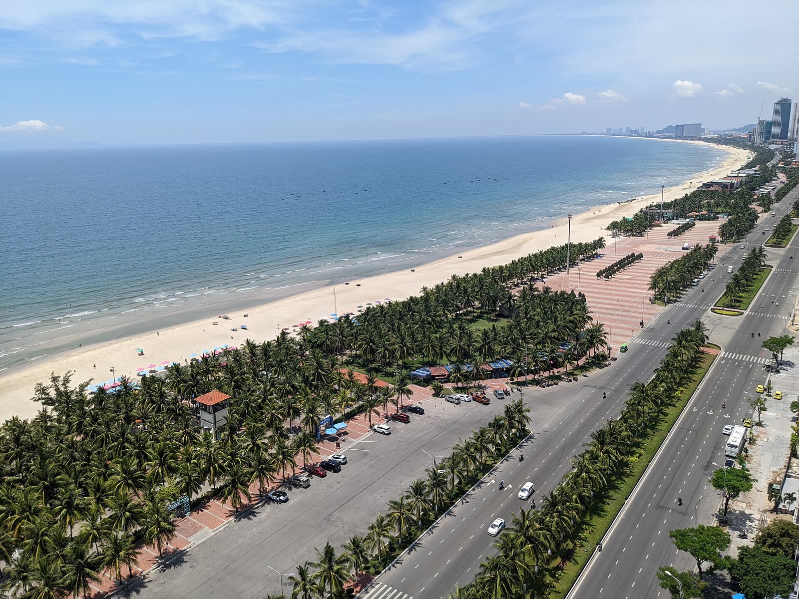 My Khe Beach in Da Nang, a wide sandy shore with the East Sea on the right