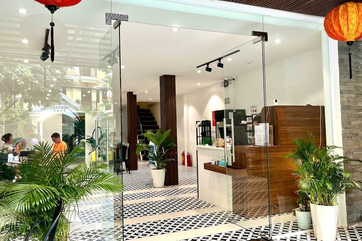 HY Local Budget Hotel - 103 Bà Triệu /// 694 Hai Bà Trưng - Hội An exterior in Hoi An Old Town