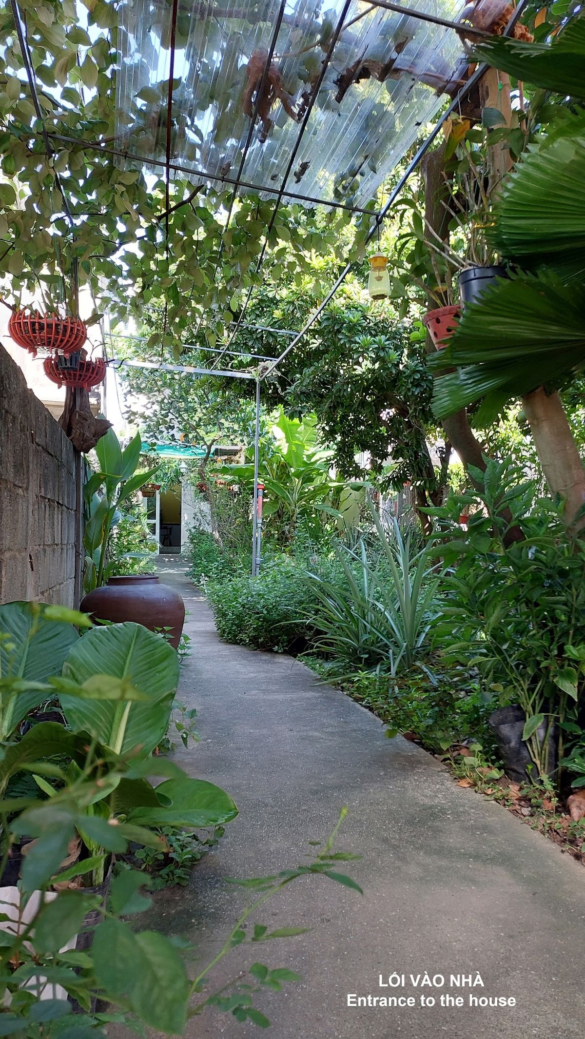 Little House exterior in Non Nuoc