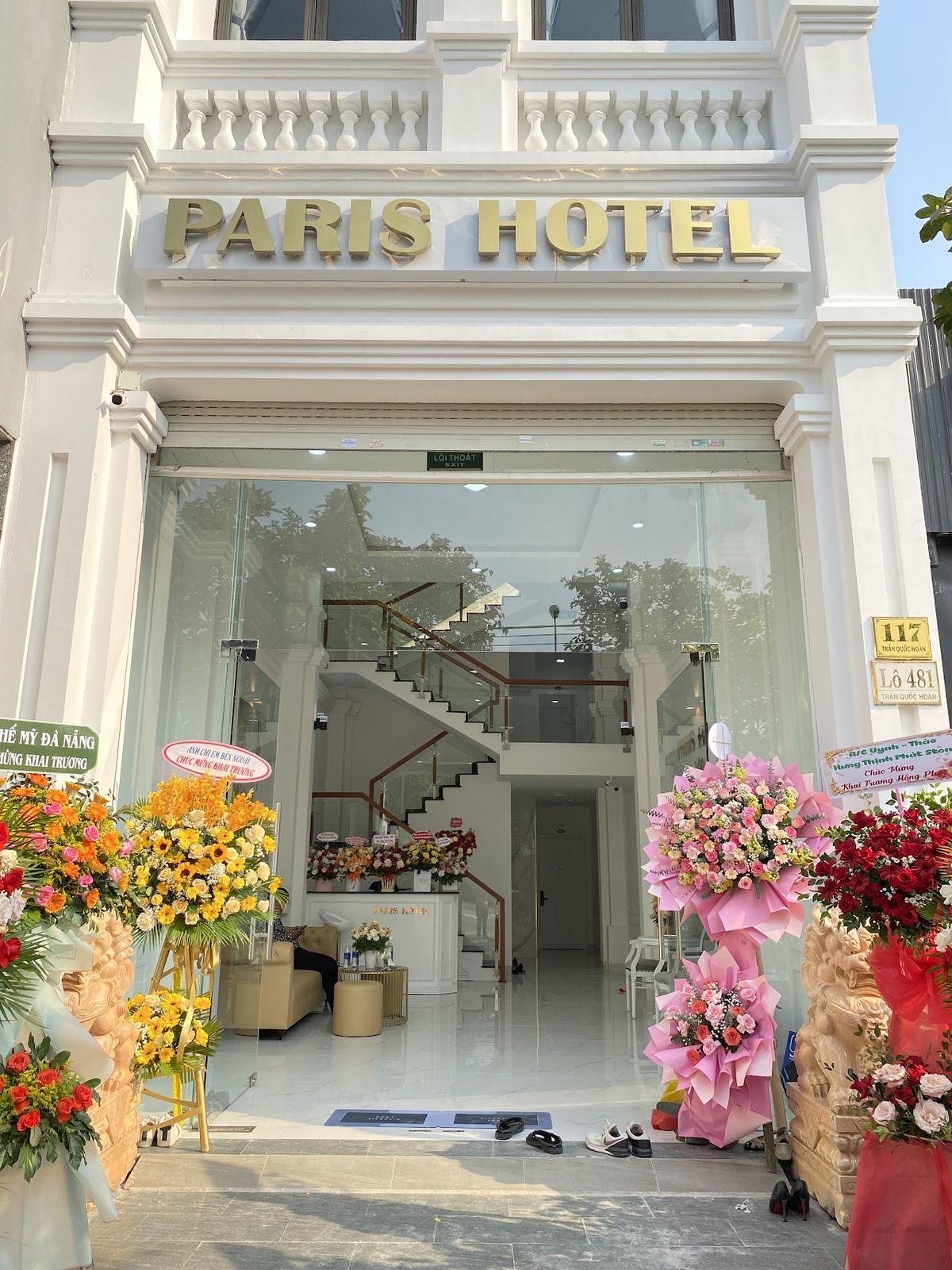 Paris Hotel room interior in Non Nuoc