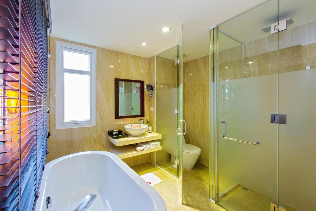 Royal Riverside Hotel facilities in Hoi An Old Town