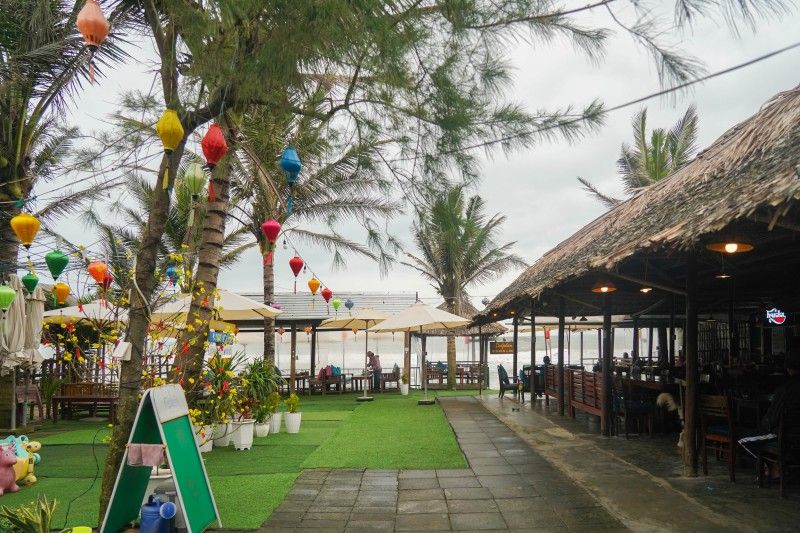 Vu Nhi Homestay exterior in An Bang Beach